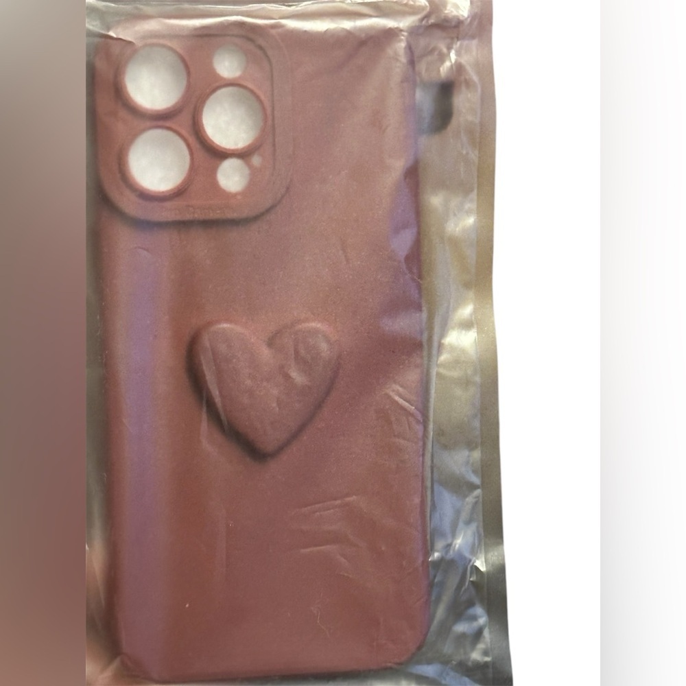 SHEIN Heart Design iPhone 13 Pro Max Case - Pink